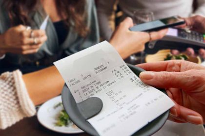 15 astuces imbattables pour diviser votre note de restaurant en deux