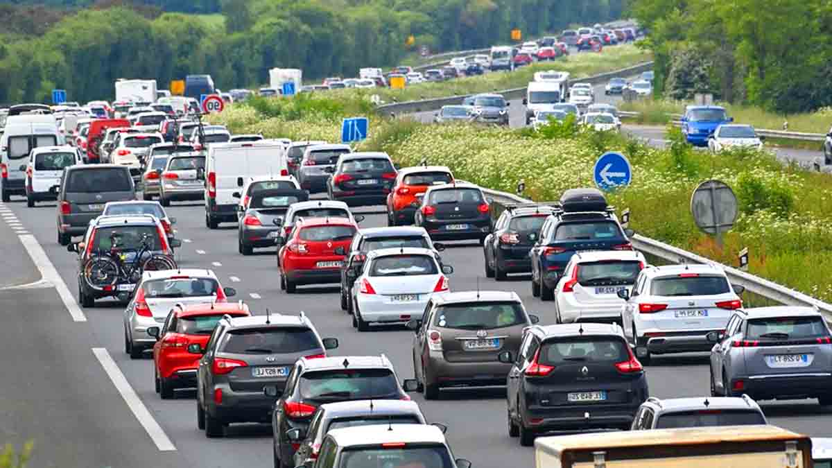 Le dernier week-end de l’année s’annonce chargé sur les routes, voici les prévisions de circulation