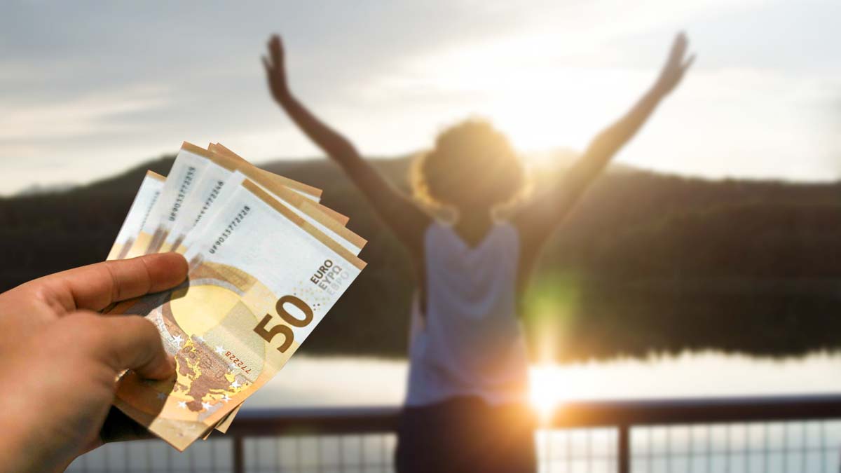 Pouvoir d'achat : 900 euros manquent aux Français pour bien vivre , selon une étude