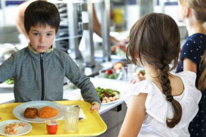 Cette enseigne emblématique des cantines de notre enfance ne va finalement pas disparaître