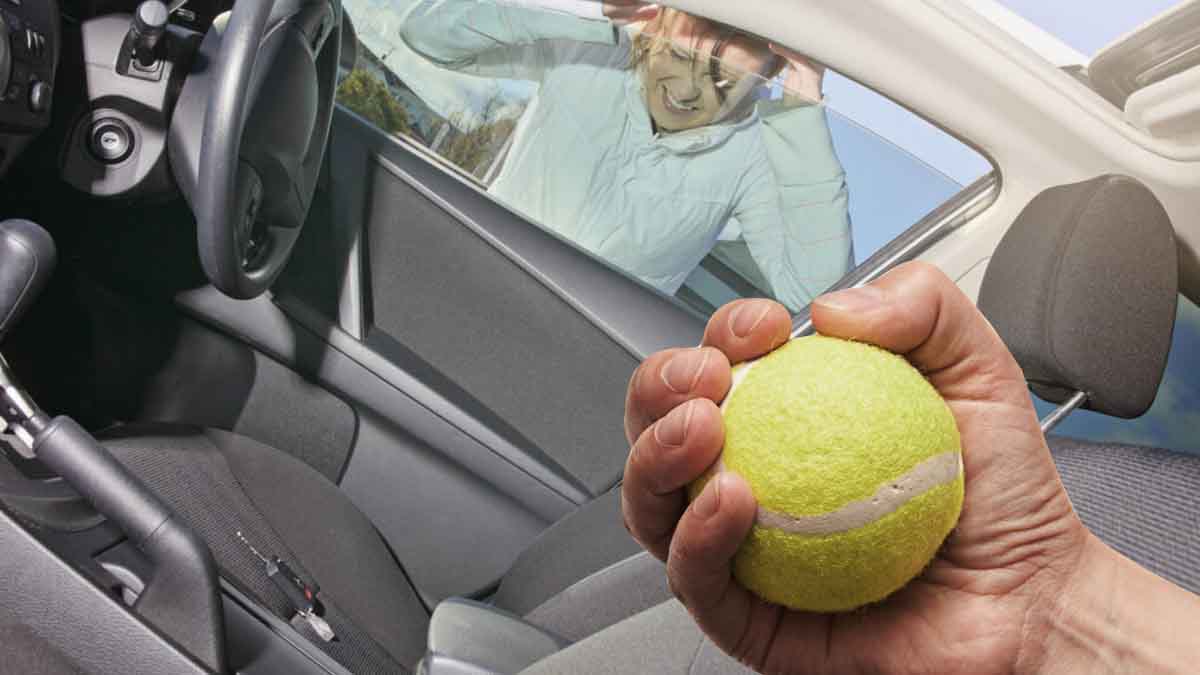 Vous ne devinerez jamais ce que vous pouvez faire avec une balle de tennis et votre voiture