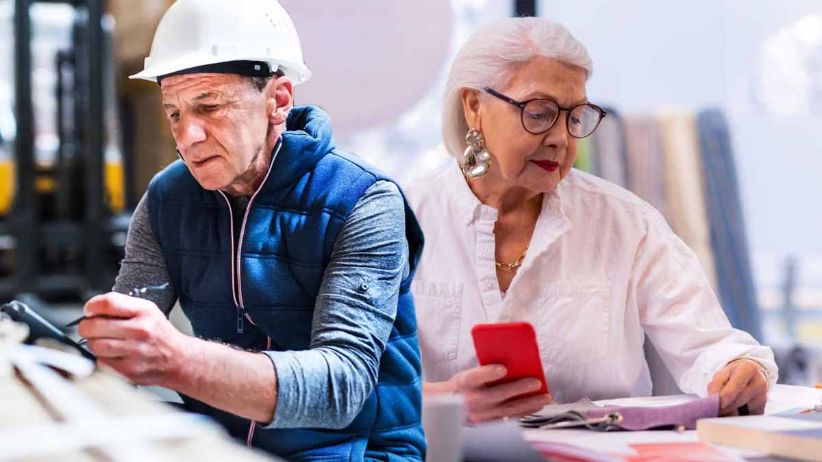 Seniors au travail : la discrimination s'aggrave, la Défenseure des droits réagit